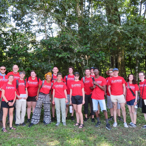 Students on the 2020 trip to Costa Rica.
